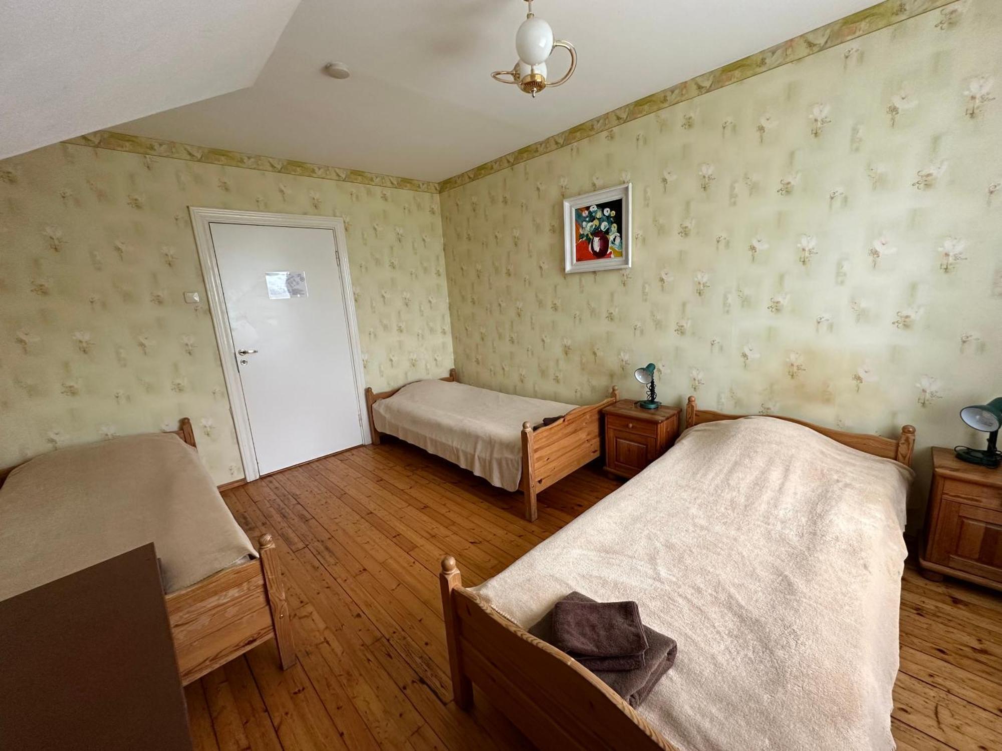 Radi Hotel Brocēni Eksteriør billede